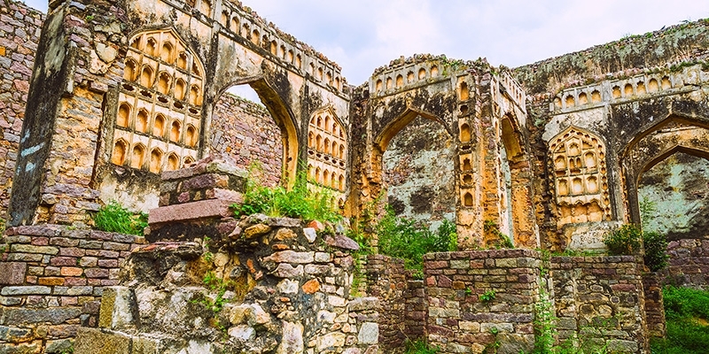 Discover the Treasure Trove of Indian History by Visiting these Magnificent Forts in India