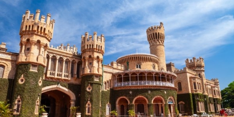 Karnataka is an ideal destination with a great historic past and rich heritage for the travellers to explore